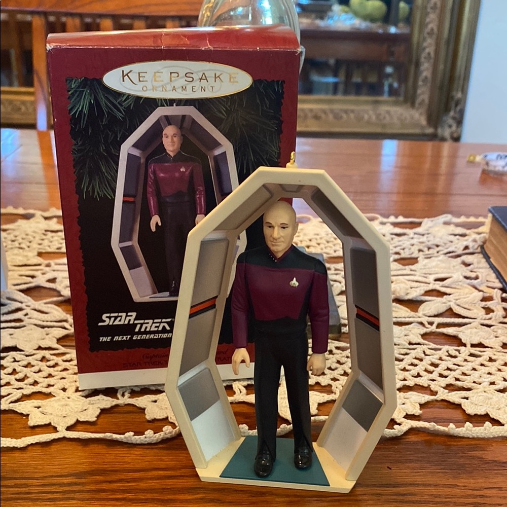 Star Trek Next Gen 1995 Vintage Keepsake Ornament with Figure Jean Luc Picard